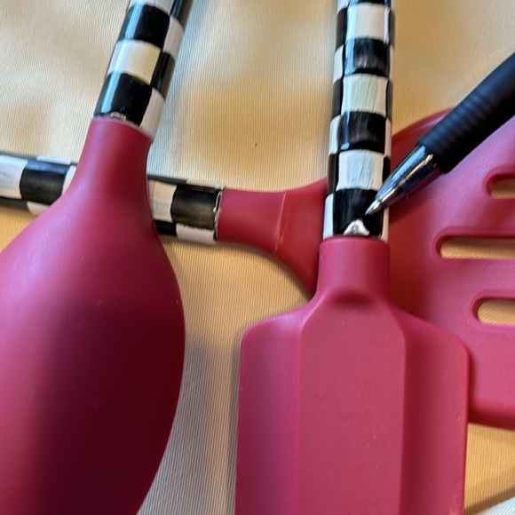 MacKenzie-Childs Courtly Check 4 pc. Utensil Set - Picture 9 of 11